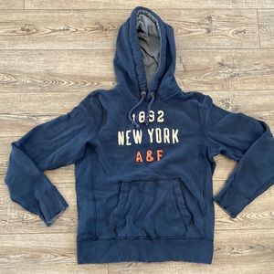 Abercrombie and Fitch Mens XL Navy Vintage sweatshirt.